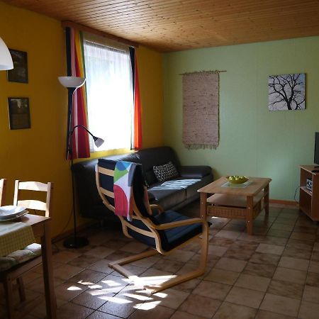 Ferienwohnungen Am Campingplatz Trendelburg Ngoại thất bức ảnh